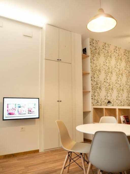 Fantastico Estudio En Pleno Centro De Granada Apartment Exterior photo